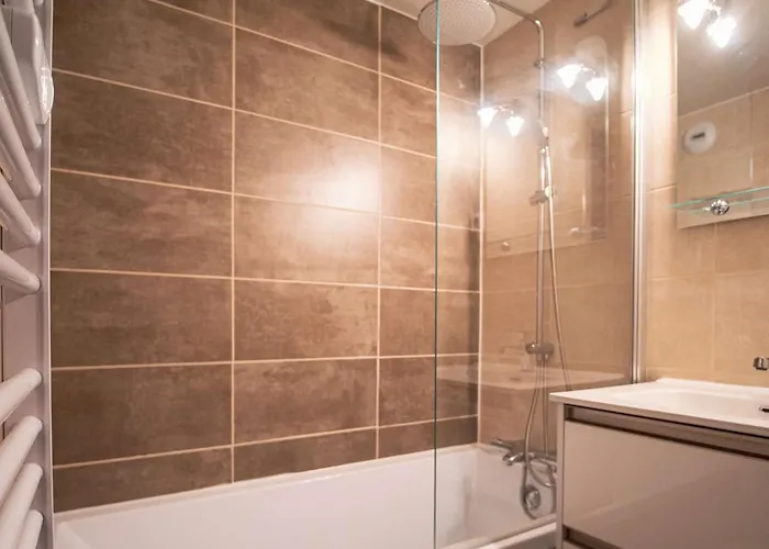 4 Pers, Coeur Val Thorens, 28m², Ski-in/ski-out, Confort & Commodites - Fr-1-637-38 شقة فال تورُن